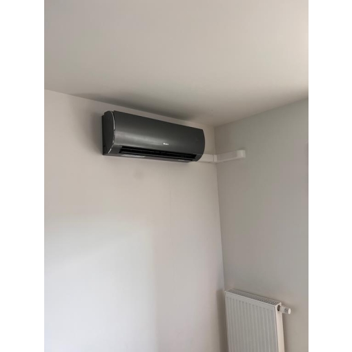 Klimatyzator ścienny Gree GWH09ACC-K6 (FA09D) FAIRY DARK - montaż klimatyzacji KLIMA-TOP Warszawa