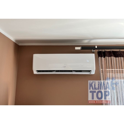 Klimatyzator ścienny Gree GWH18AGD-K6 (PU18S) PULAR SHINY - zdjęcie z montażu