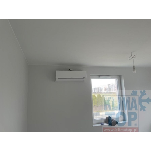 Klimatyzator ścienny LG AP12RK DUALCOOL - zdjęcie z montażu