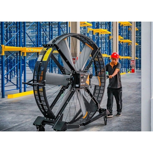 Wentylator podłogowy - cyrkulator Kale Fans AIRMOVE SHVLS z pracownikiem obsługi