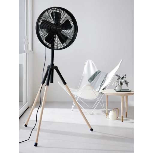 Wentylator Lucci Air BREEZE na trójnogu - aranżacja