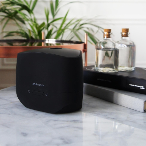 Dyfuzor olejków eterycznych Air&Me AIROM CZARNY - aranżacja