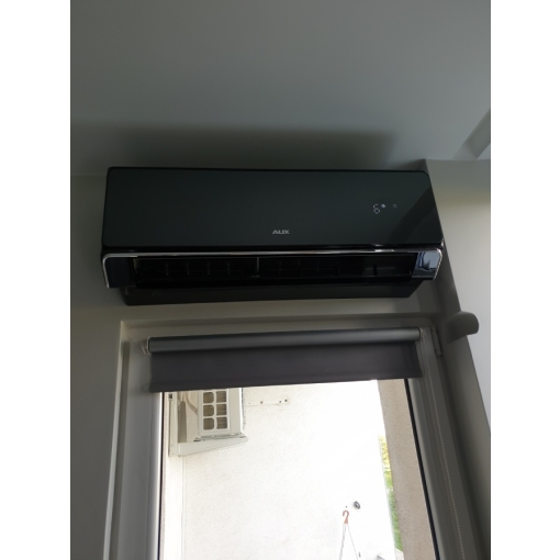 Klimatyzator ścienny AUX Halo Deluxe AUX-09HE - zdjęcie z montażu KLIMA-TOP