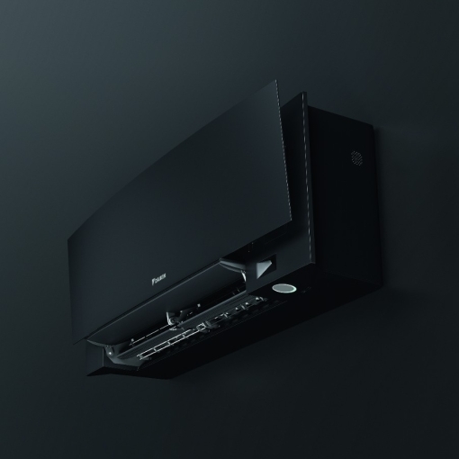 Klimatyzator ścienny Daikin FTXJ50AB EMURA CZARNY - podczas pracy