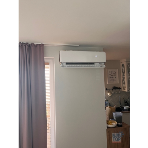 Klimatyzator ścienny Gree GWH12AEC-K6 (GT12S) G-Tech Silver - zdjęcie z montażu KLIMATOP