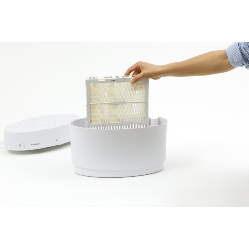 Nawilżacz ewaporacyjny Stylies CARINA - wkładanie maty nawilżającej