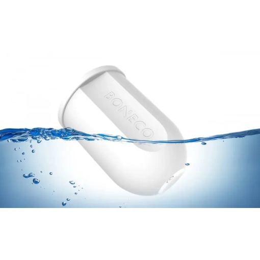 Kartridż do demineralizacji wody Boneco A250 Aqua Pro - kartridż zanurzony w wodzie