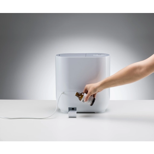 Nawilżacz ultradźwiękowy Boneco Ultrasonic U300 - wlewanie olejku eterycznego