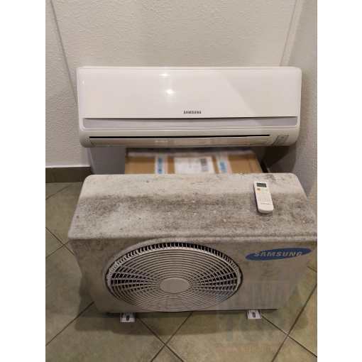 Klimatyzator ścienny Samsung MAX AQ09UGB biały - zestaw