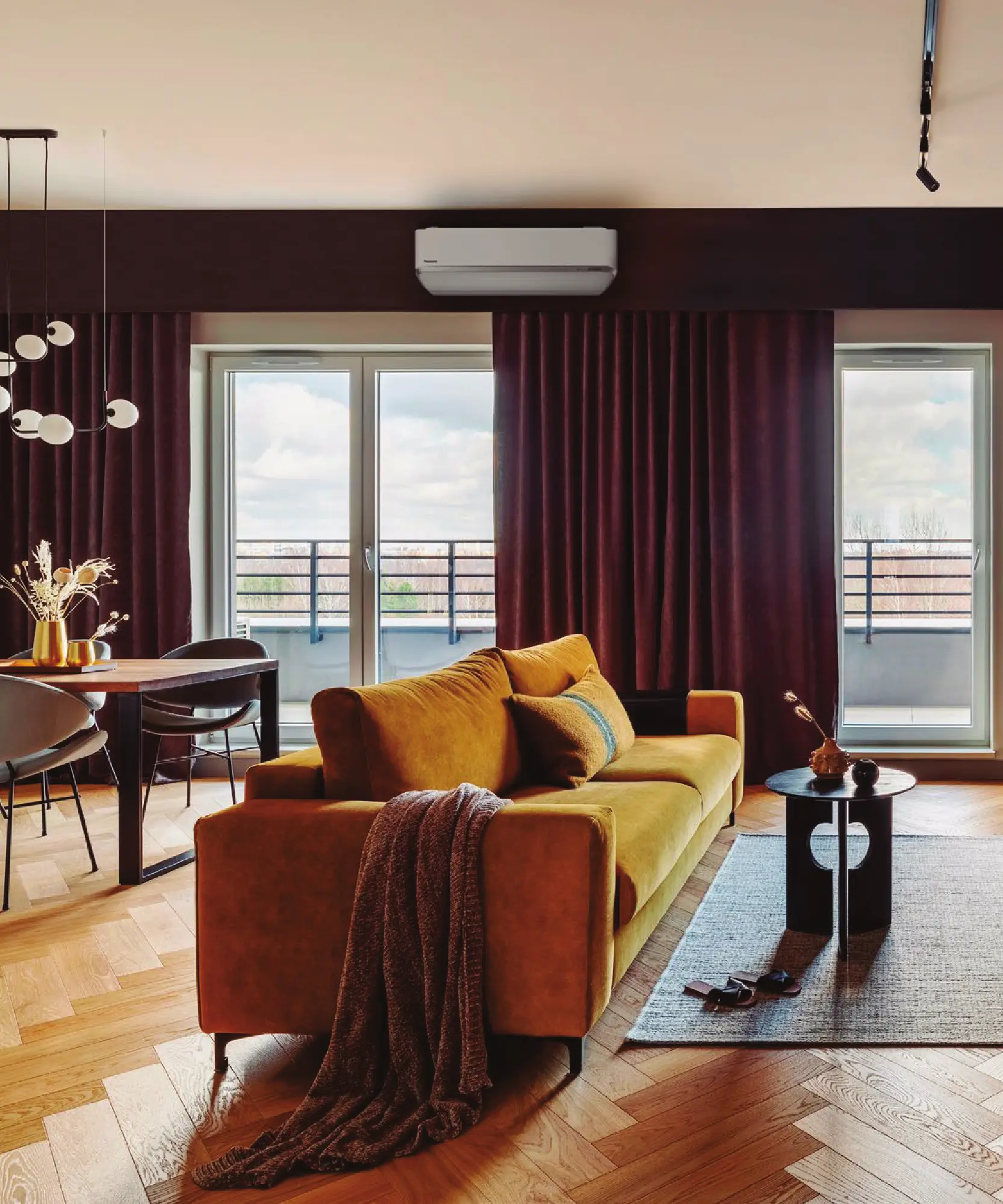 Klimatyzator ścienny Panasonic KIT-VZ12-SKE Heatcharge - aranżacja