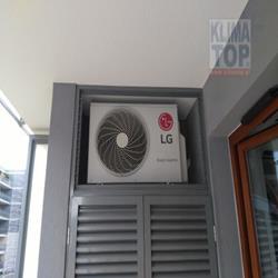 Agregat umieszczony w schowku na balkonie, jednak po zdjęciu ażurowej osłony schowka, która zaburza wypływ powietrza)